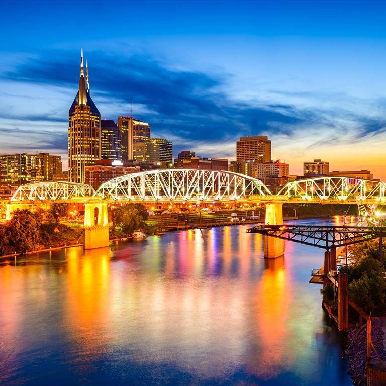 Nashville, Tennessee, USA downtown city skyline.